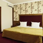 فندق The Boutique Square - Free Compliments - Free Wi-fi - Location - Nearby Paid Parking بلوفديف