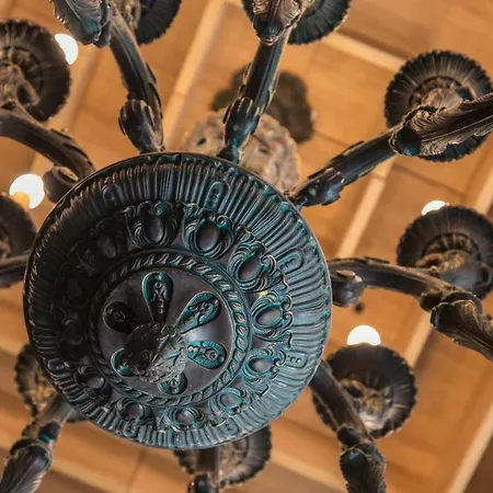 The Boutique Square - Free Compliments - Free Wi-fi - Location - Nearby Paid Parking Hotel Plovdiv