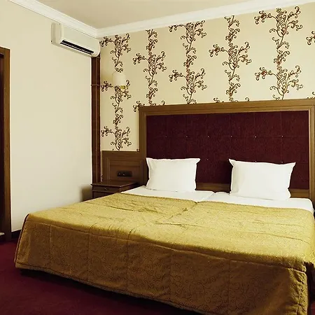 호텔 The Boutique Square - Free Compliments - Free Wi-fi - Location - Nearby Paid Parking 플로브디프