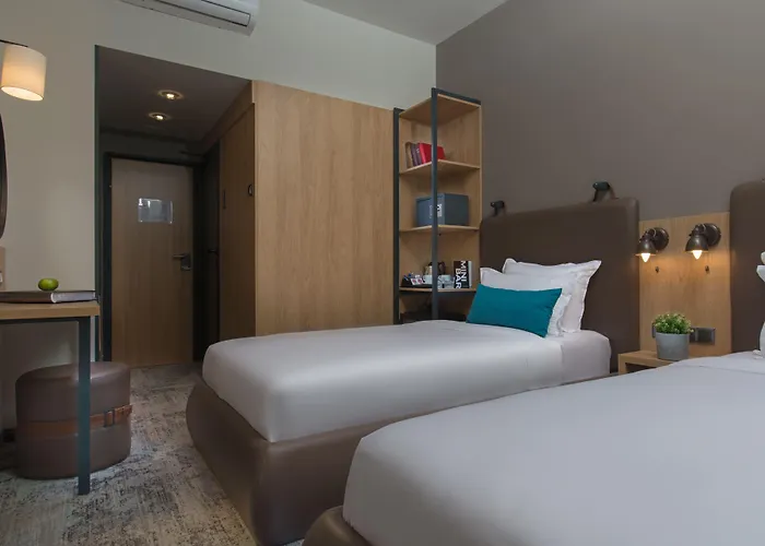 The Boutique Square - Free Compliments - Free Wi-fi - Location - Nearby Paid Parking Otel Filibe