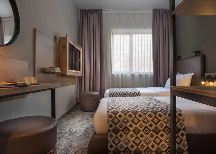 The Boutique Square - Free Compliments - Free Wi-fi - Location - Nearby Paid Parking Otel 3*