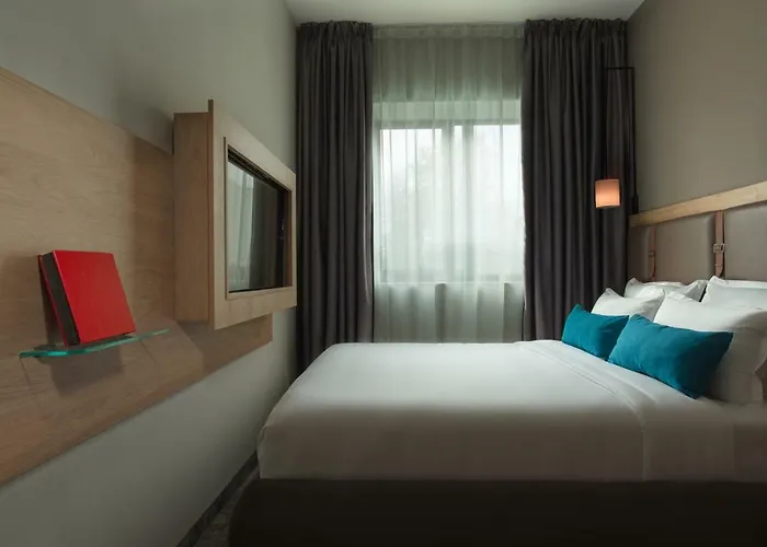 Otel The Boutique Square - Free Compliments - Free Wi-fi - Location - Nearby Paid Parking 3*