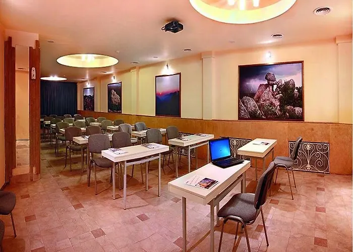 The Boutique Square - Free Compliments - Free Wi-fi - Location - Nearby Paid Parking Otel Filibe