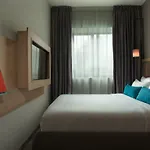 Hotel The Boutique Square - Free Compliments - Free Wi-fi - Location - Nearby Paid Parking 3*