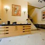 Hotel The Boutique Square - Free Compliments - Free Wi-fi - Location - Nearby Paid Parking