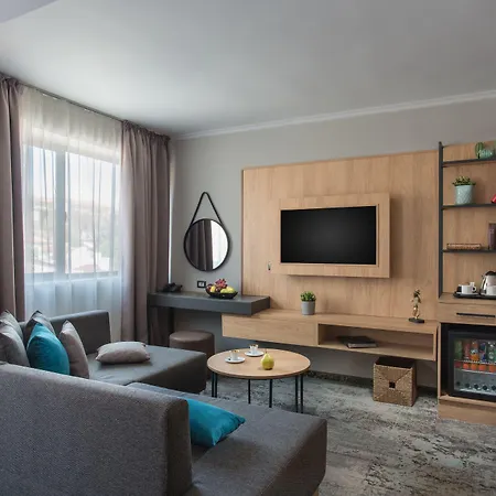 호텔 The Boutique Square - Free Compliments - Free Wi-fi - Location - Nearby Paid Parking 3*