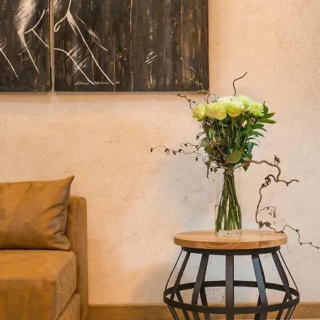 The Boutique Square - Free Compliments - Free Wi-fi - Location - Nearby Paid Parking Φιλιππούπολη