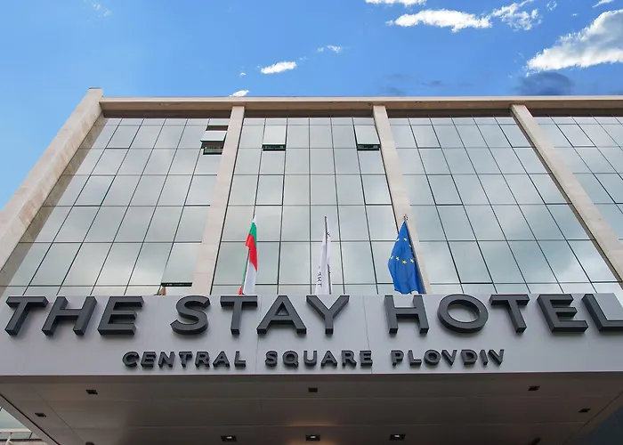 The Boutique Square - Free Compliments - Free Wi-fi - Location - Nearby Paid Parking 普罗夫迪夫