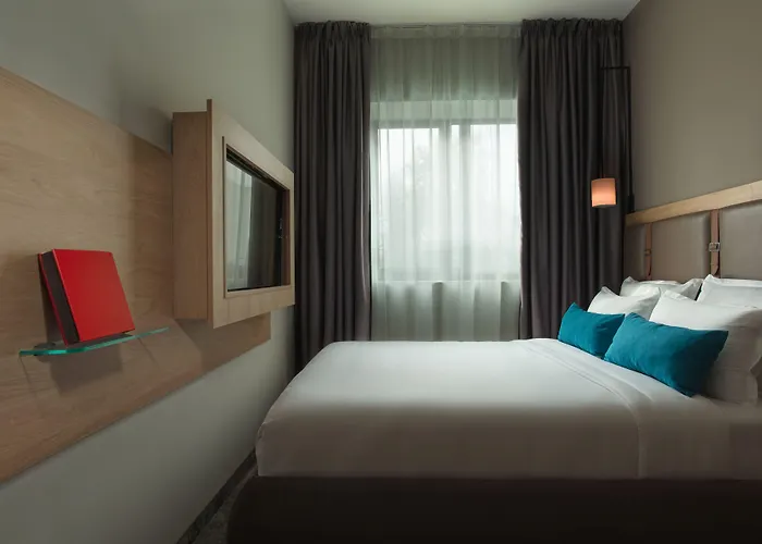 The Boutique Square - Free Compliments - Free Wi-fi - Location - Nearby Paid Parking 플로브디프