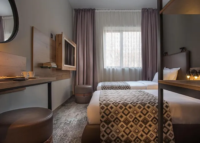 호텔 The Boutique Square - Free Compliments - Free Wi-fi - Location - Nearby Paid Parking 플로브디프