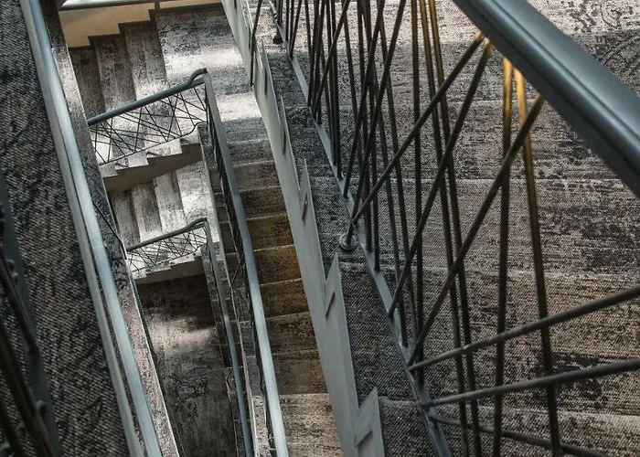 호텔 The Boutique Square - Free Compliments - Free Wi-fi - Location - Nearby Paid Parking 3*