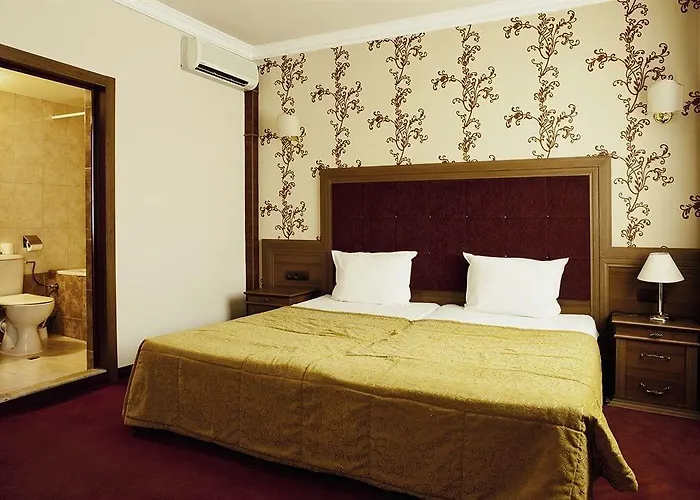 酒店 The Boutique Square - Free Compliments - Free Wi-fi - Location - Nearby Paid Parking 普罗夫迪夫