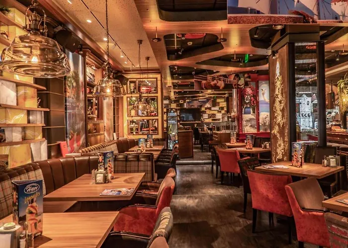 The Boutique Square - Free Compliments - Free Wi-fi - Location - Nearby Paid Parking 3* 플로브디프